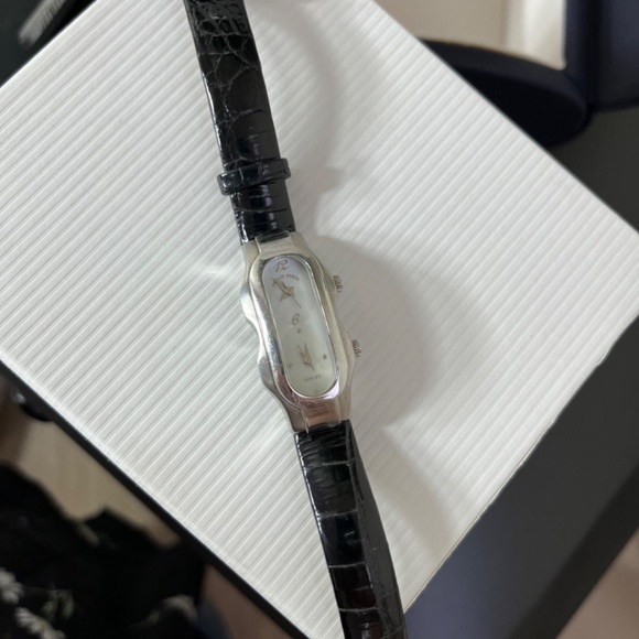 Authentic Philip Stein Mini Teslar Ladies Watch with Genuine Alligator Strap - Picture 2 of 6